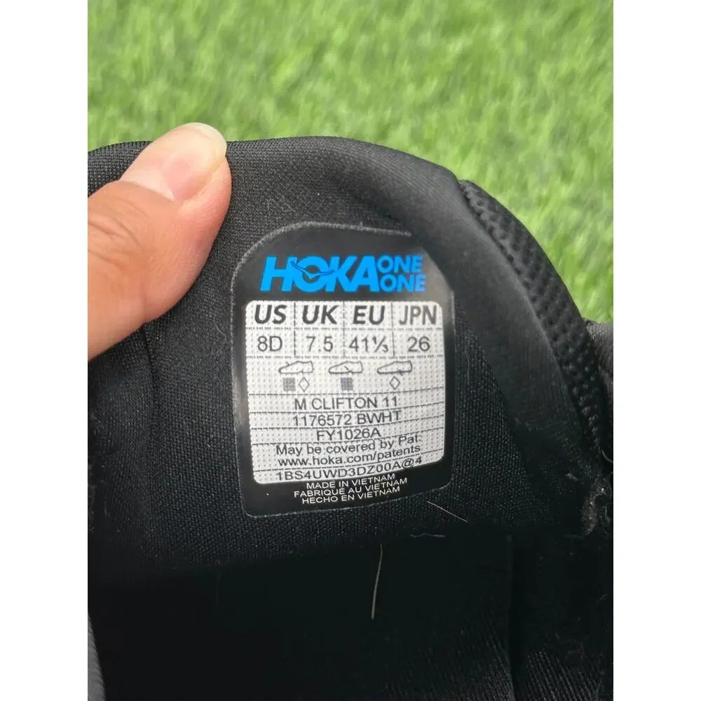 Hoka One One Clifton 11 1176572-BWHT Athletic Sneaker Mens 8D Black Mesh Jogging